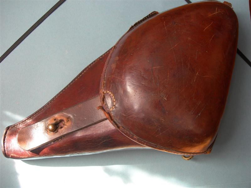 Revolver modèle 1874 daté 1877 et son étui jambon ! DSCN1193