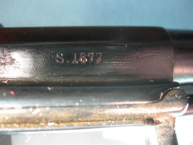Revolver modèle 1874 daté 1877 et son étui jambon ! DSCN1198